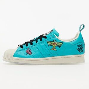 ADIDAS X ARIZONA TEA SUPERSTAR Teal and White Sneakers size 8